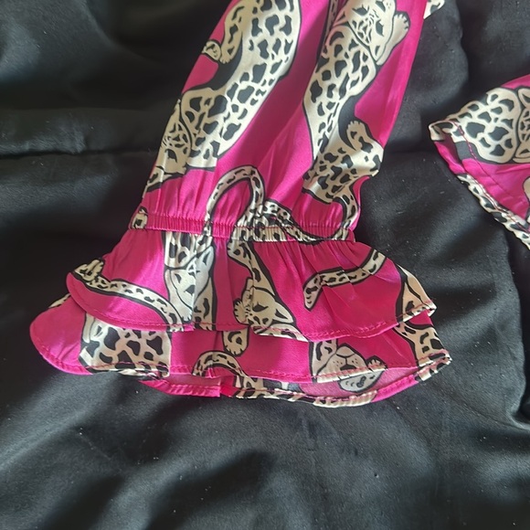 Long Sleeve Satin Cheetah Top - Picture 3 of 5